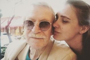 Молода дружина 85-річного Краска розповіла, чи пожалкувала про шлюб із ним