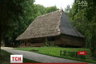 У Львові вибухнув скандал довкола музею "Шевченківський гай"