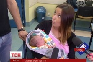Екстремальні пологи. Новонародженому малюкові допомогла винахідливість водія трамвая