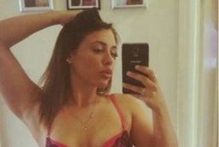 Хвора на анорексію розповіла, як робота у секс-чаті змінила її життя