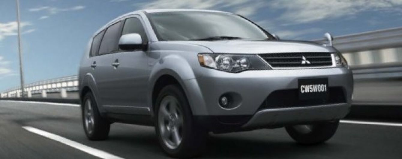 Журналісти виявили в автопарку ГПУ позашляховик Mitsubishi за півтора мільйона