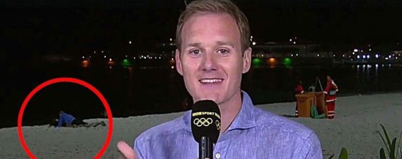 Секс на пляжі. Пряму трансляцію підсумків Олімпіади в Ріо перервали пристрасні коханці