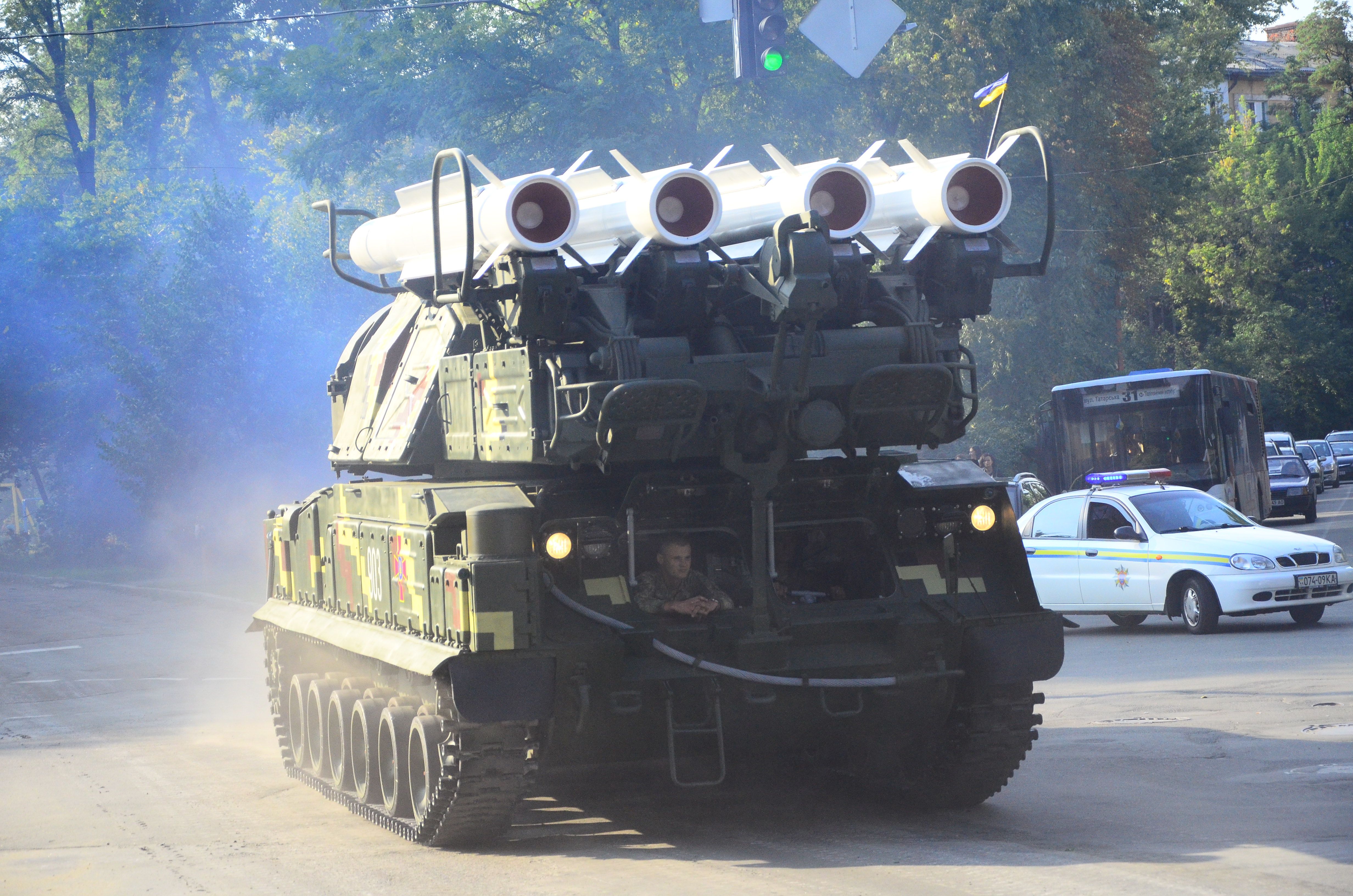 військова техніка їде на репетицію параду на Хрещатик_59