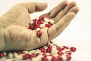 У продажу з'явилися дані сотень тисяч наркозалежних і схильних до суїциду росіян