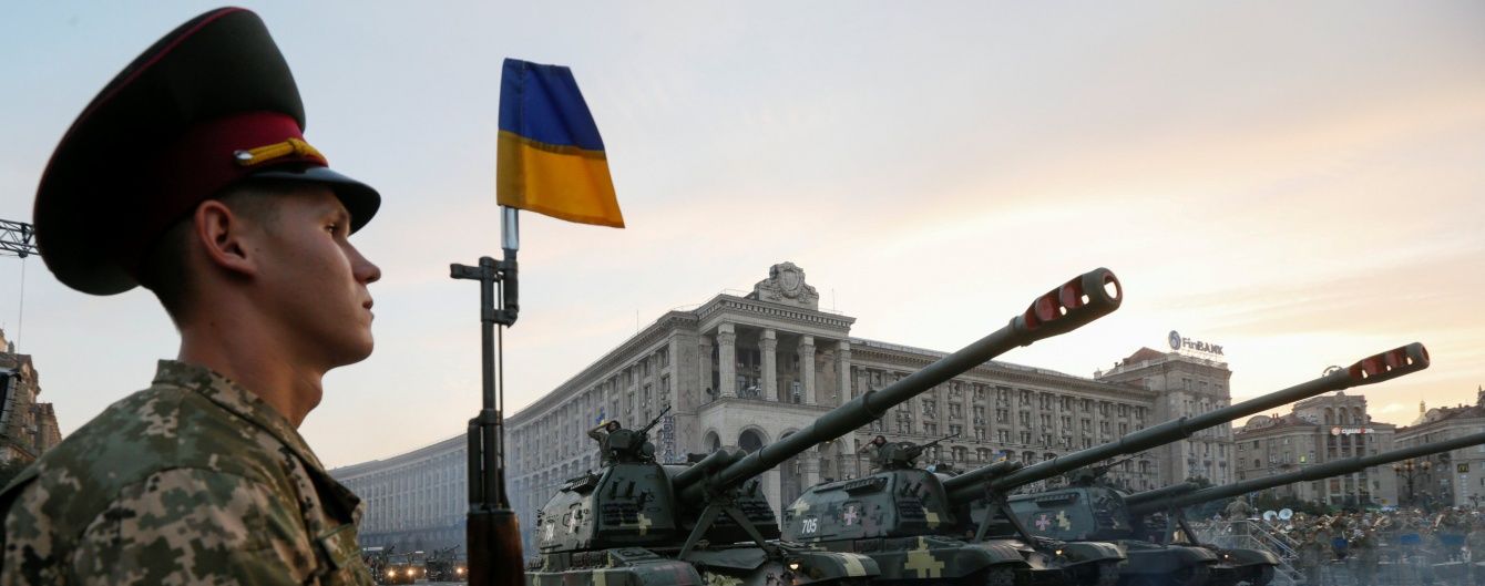 Репетиція наймасштабнішого військового параду в Києві відбулася зі скандалом