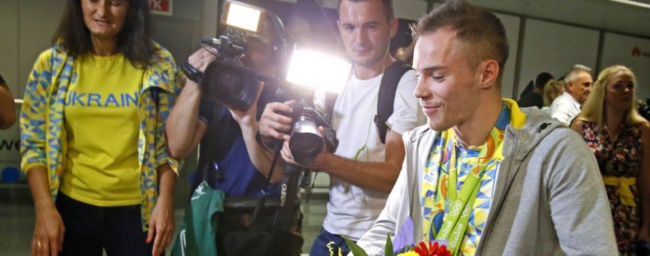 Чемпион Верняев удалил гневный пост о квартире: обдумал, решил, что не прав