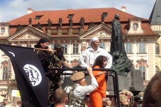У Празі інсценування вторгнення бойовиків "ІД" викликало паніку серед місцевих жителів