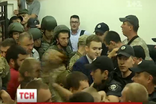 Суд подовжив арешт підозрюваним у теракті під Радою націоналістам