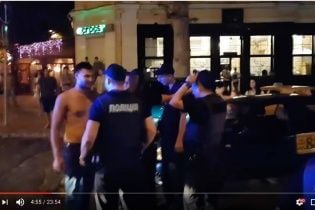 У Миколаєві звільнили поліцейських, які не впоралися із скандальними мажорами