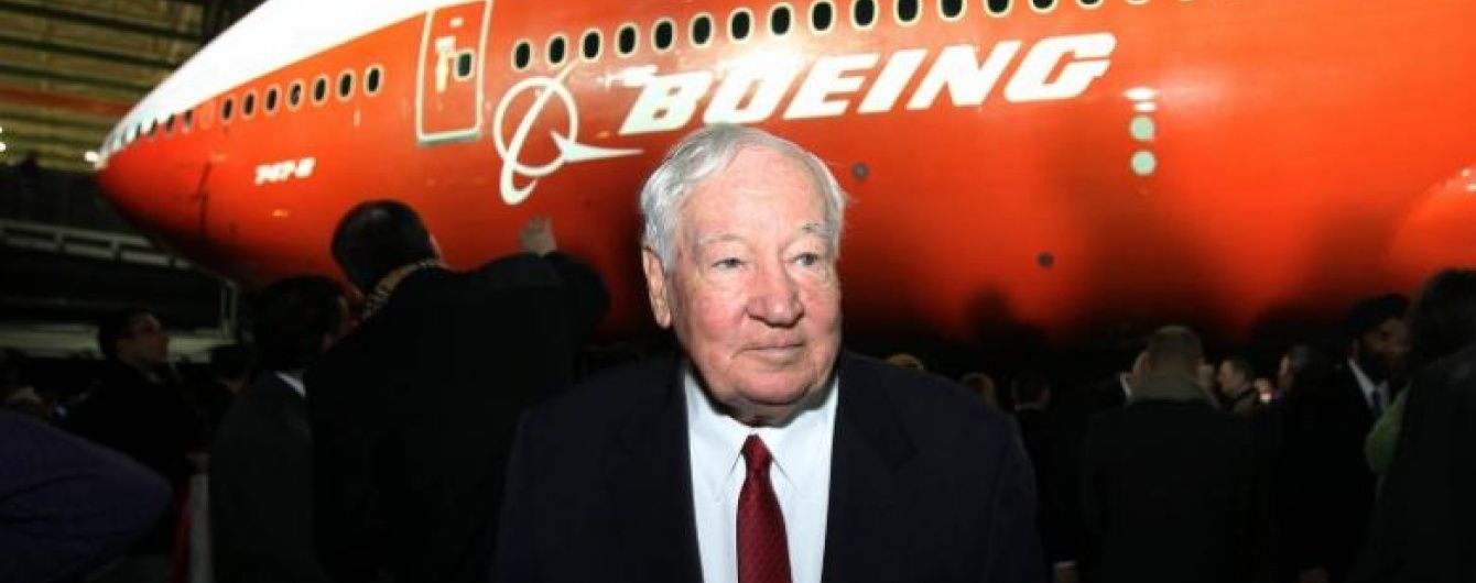 Помер відомий інженер та керівник команди легендарного Boeing-747 Джо Саттер