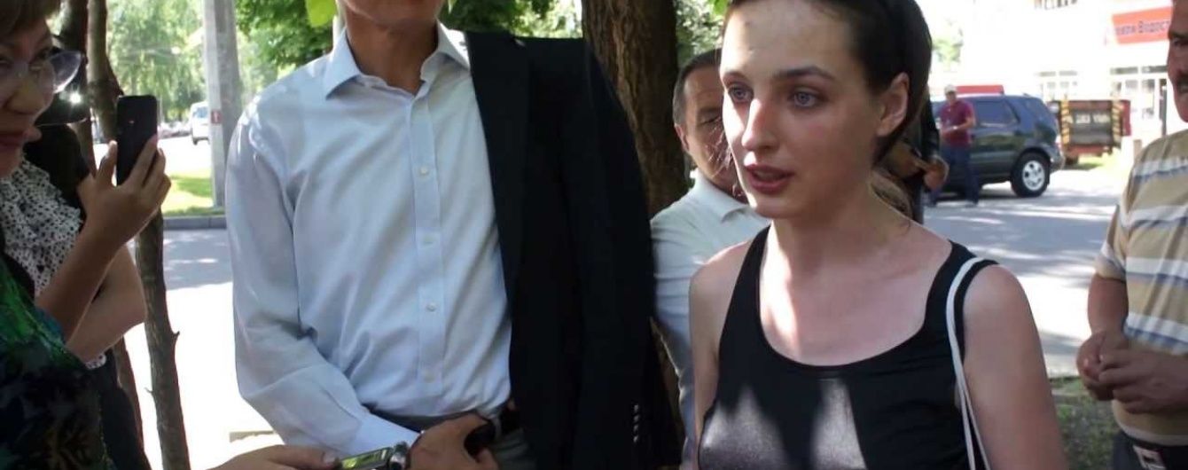 У Росії напали на журналісток, які знімали акцію "Путін - кат Беслана"
