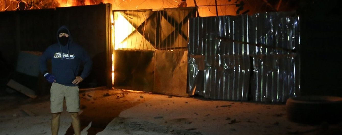 Активісти вигнали представників забудовника із парковки на Святошинському провулку