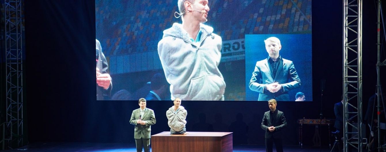 Легендарний Нік Вуйчич знову відвідає Україну