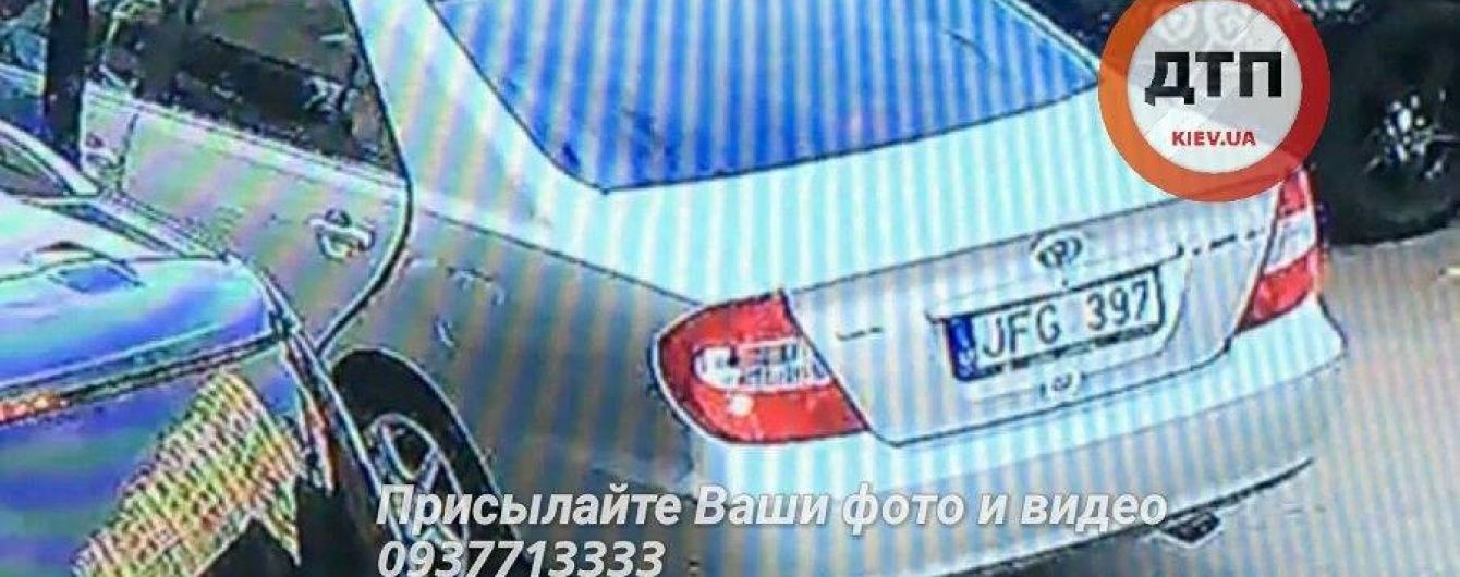 Поліція розповіла подробиці викрадення молодої пари під Києвом