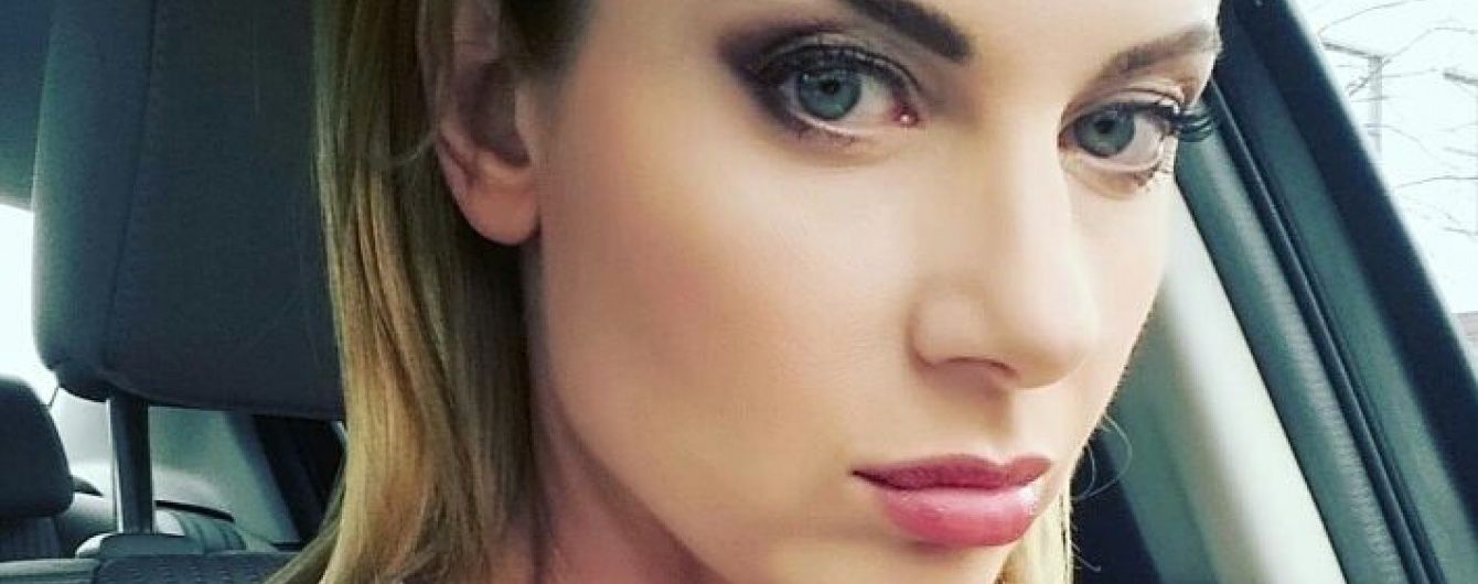 Ведуча телеканалу стверджує, що її звільнили після інциденту з велопатрулем