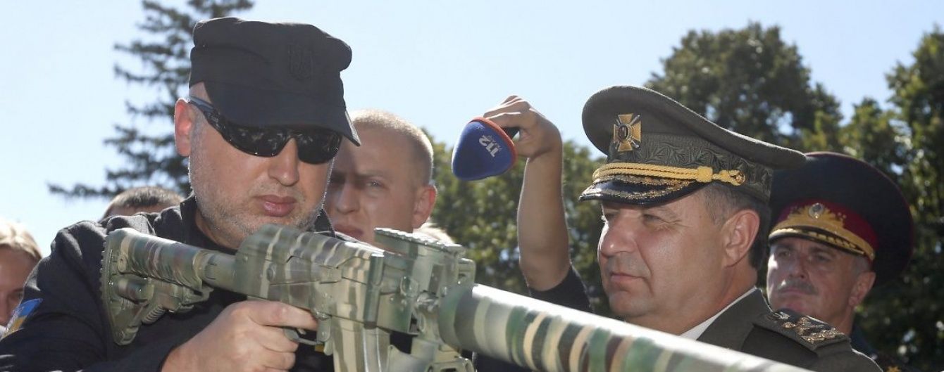 Партнери постійно просили не брязкати зброєю і "не провокувати Росію" - Турчинов