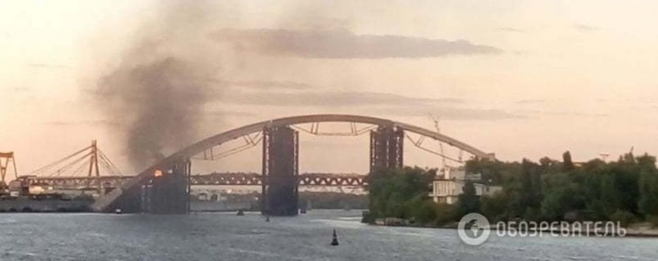 У Києві горів недобудований міст