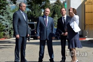 Медведєв видалив твіт із сумнівами, що "Крим – наш"