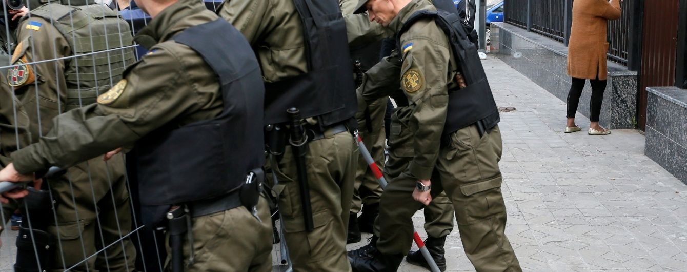 В российском посольстве в Киеве проголосовали более ста избирателей