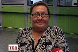 Мама чемпіона Усика зізналася, що не може дивитися бої сина по телевізору