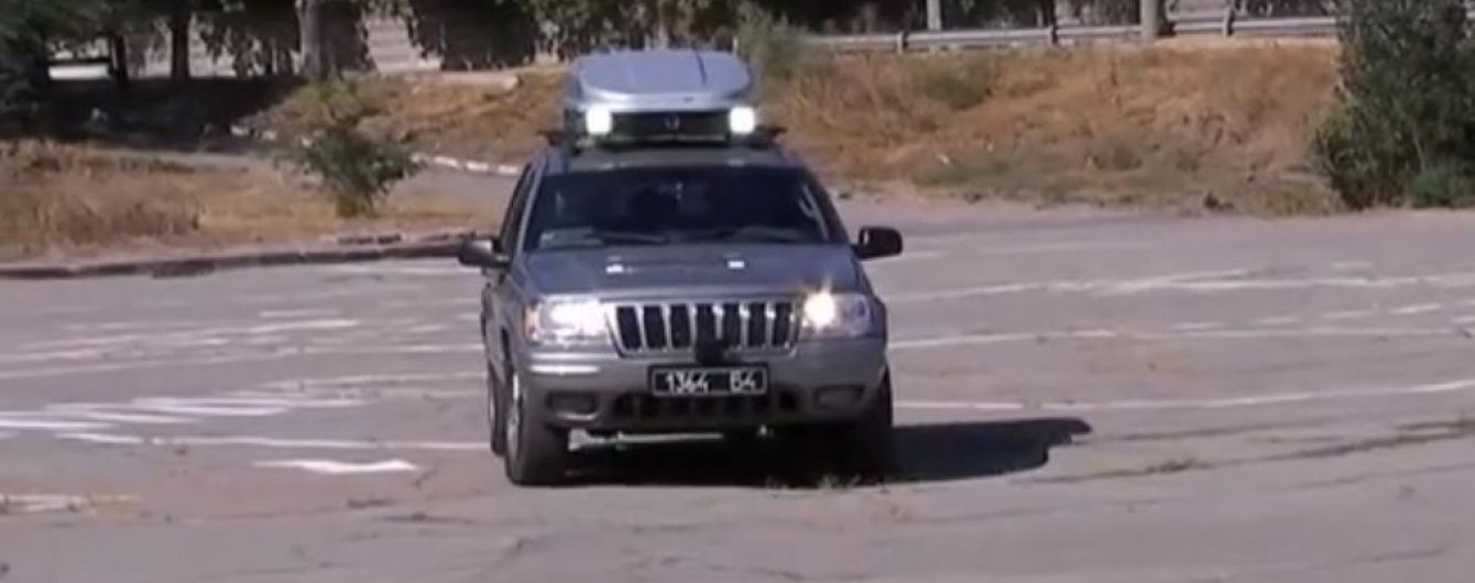 Розпізнає жести та розуміє людську мову. У Запоріжжі створили унікальний безпілотний позашляховик