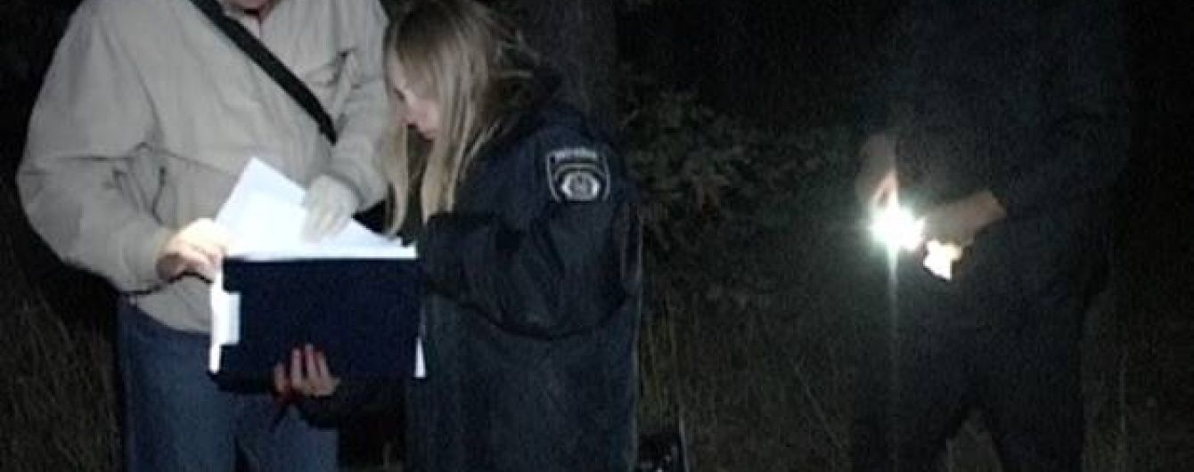 В лесополосе на Троещине нашли тело мужчины
