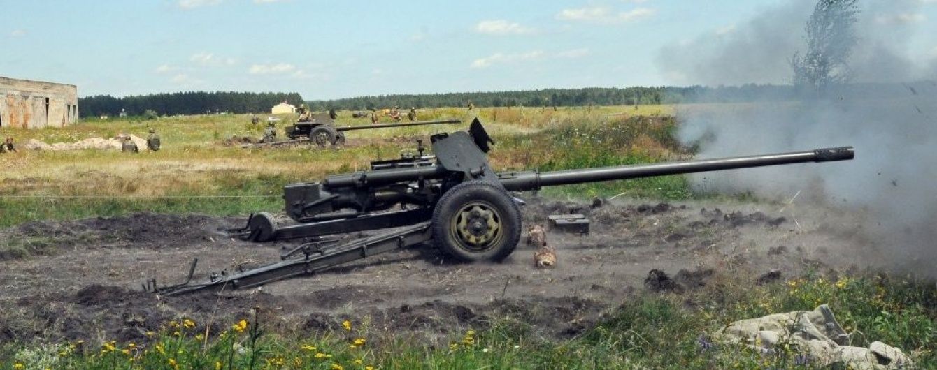 У Мінську домовлено про заборону стрілецької зброї і відведення гармат 100-мм калібром