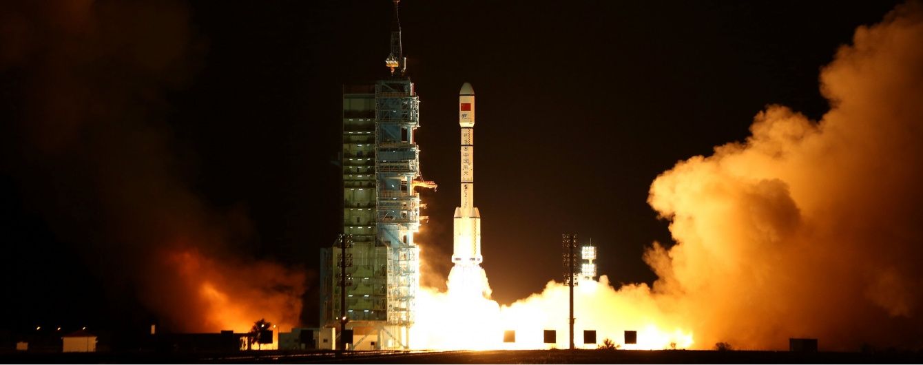 Китай потерял контроль над космической станцией, которая теперь падает на Землю