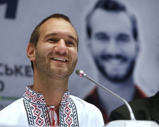 Смотрите онлайн выступление человека-легенды Ника Вуйчича на Крещатике