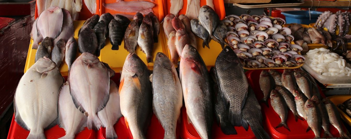 На окупованому Донбасі дорожчають продукти з РФ і зростають борги із зарплати