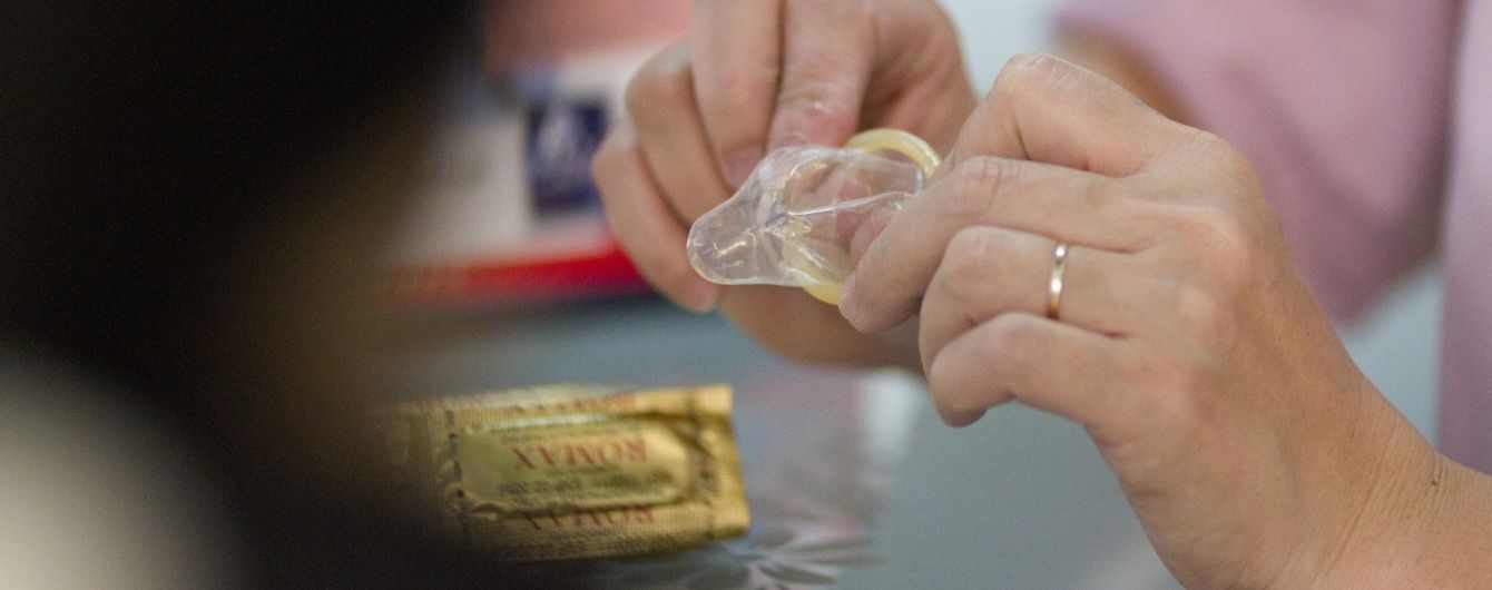 Гормональні препарати чи перерваний секс: які методи контрацепції обирають українці