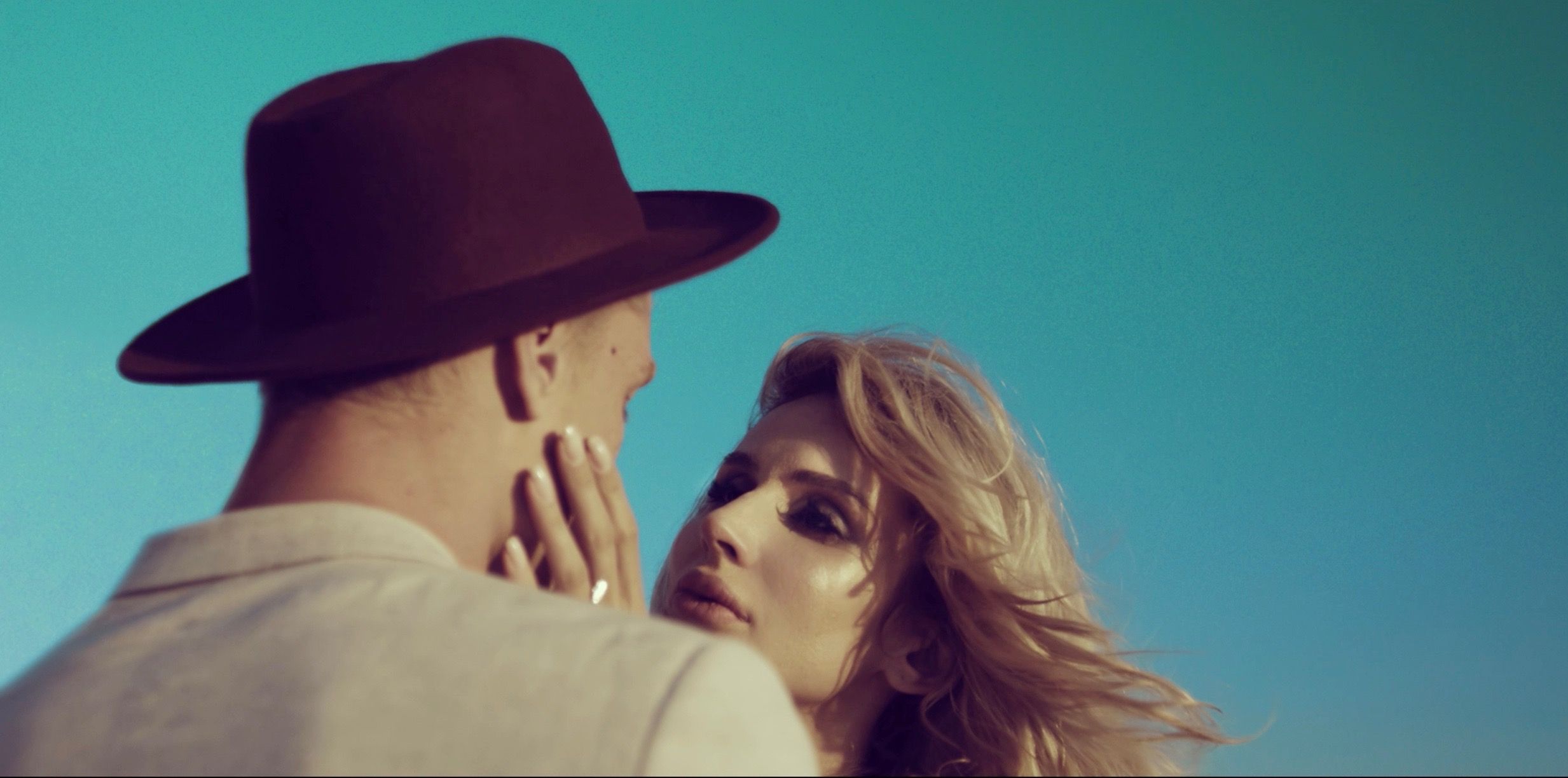Кадри з нового кліпу LOBODA_1