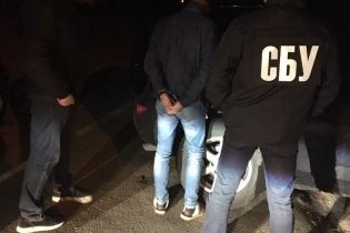 На Київщині зловили патрульного-наркодилера