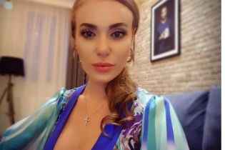 Сексуальная Слава из "НЕАНГЕЛОВ" в кружеве украсила обложку журнала для мужчин