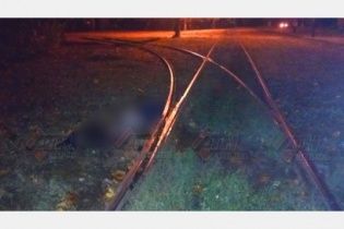 У Харкові шукають родичів чоловіка, який загинув моторошною смертю під трамваєм