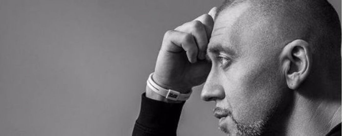 Поліція затримала відомого репера за повідомлення про мінування літака