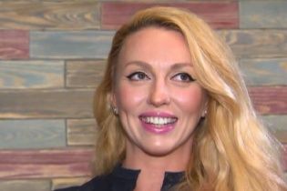 Оля Полякова розсекретила реакцію чоловіка на своє оголення для чоловічого глянцю