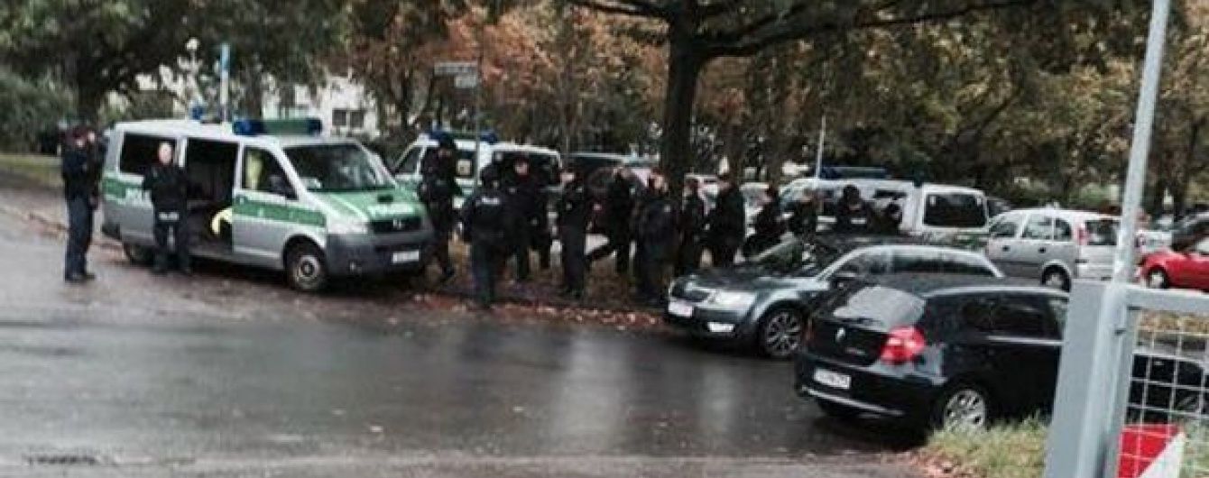 В немецком городе Хемниц жителей обеспокоила спецоперация правоохранителей из-за "серьезной угрозу"