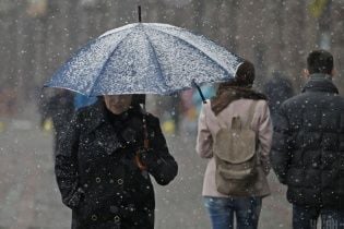 Добра й погана новини від синоптиків: дощі підуть на спад, але увірветься зима
