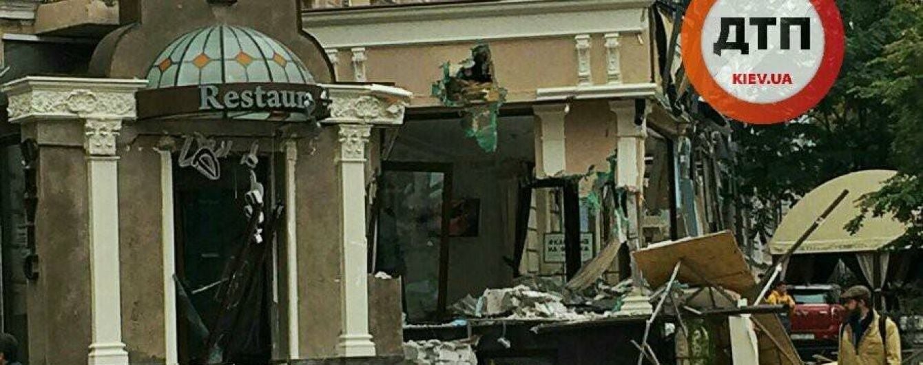 Невідомі вщент розгромили елітний ресторан у центрі Києва