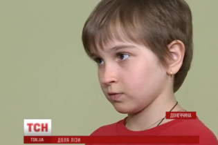 9-річну Лізу з Донбасу, чия родина загинула від вибуху газу, не віддають рідному дідусеві