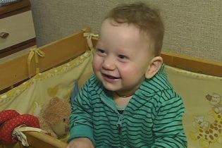 Помогите маленькому Андрюше услышать мир