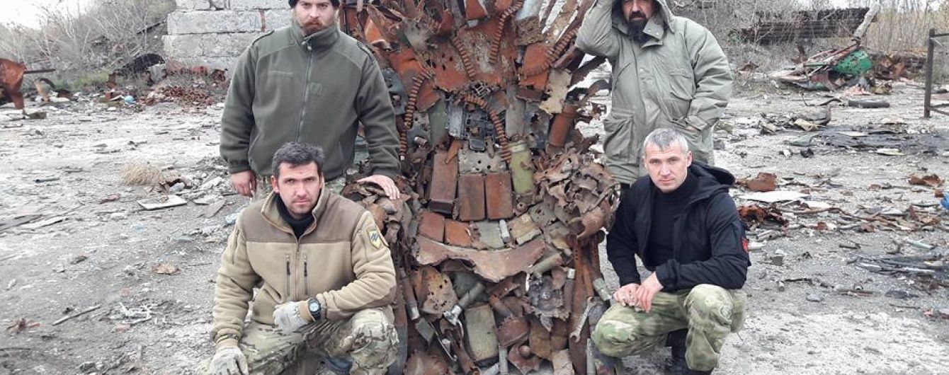 "Залізний трон" із зони АТО виставили на аукціон: гроші підуть на допомогу бійцям АТО