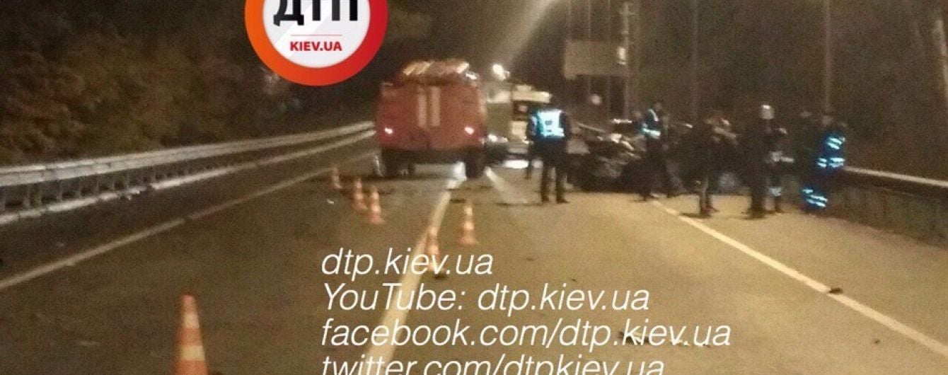 Винуватець кривавої ДТП під Києвом підробляв таксуванням