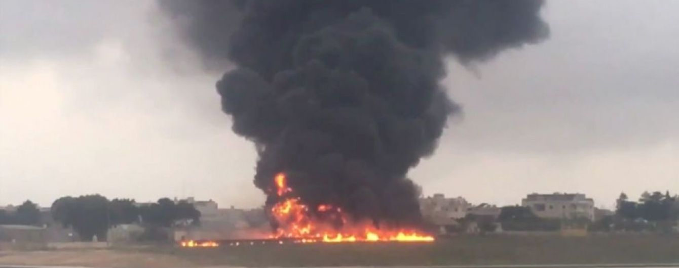 З'явилося моторошне відео падіння літака на Мальті