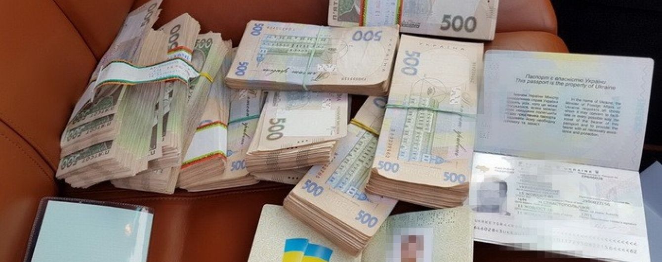 На Київщині накрили майстерню з виготовлення фальшивих документів
