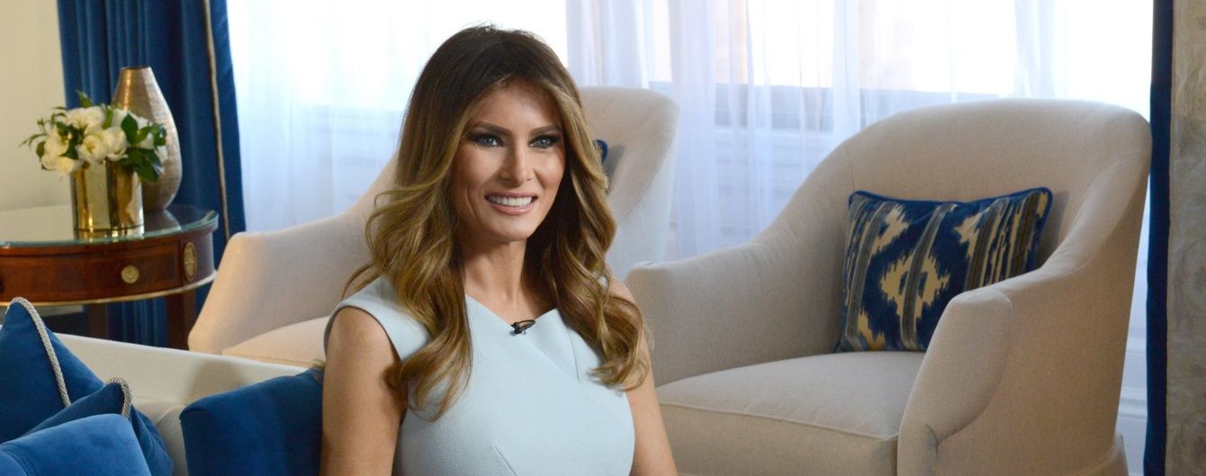 Жена Дональда Трампа подчеркнула фигуру строгим платьем