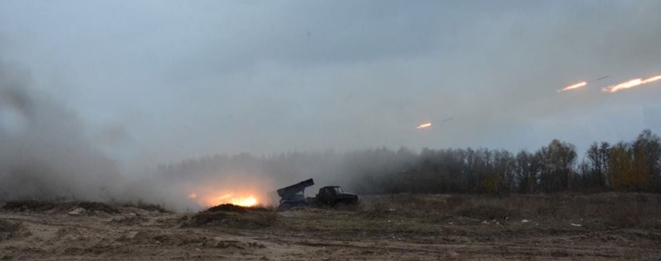 Бойовики підсилюють інтенсивність вогню на Маріупольському напрямку. Дайджест АТО