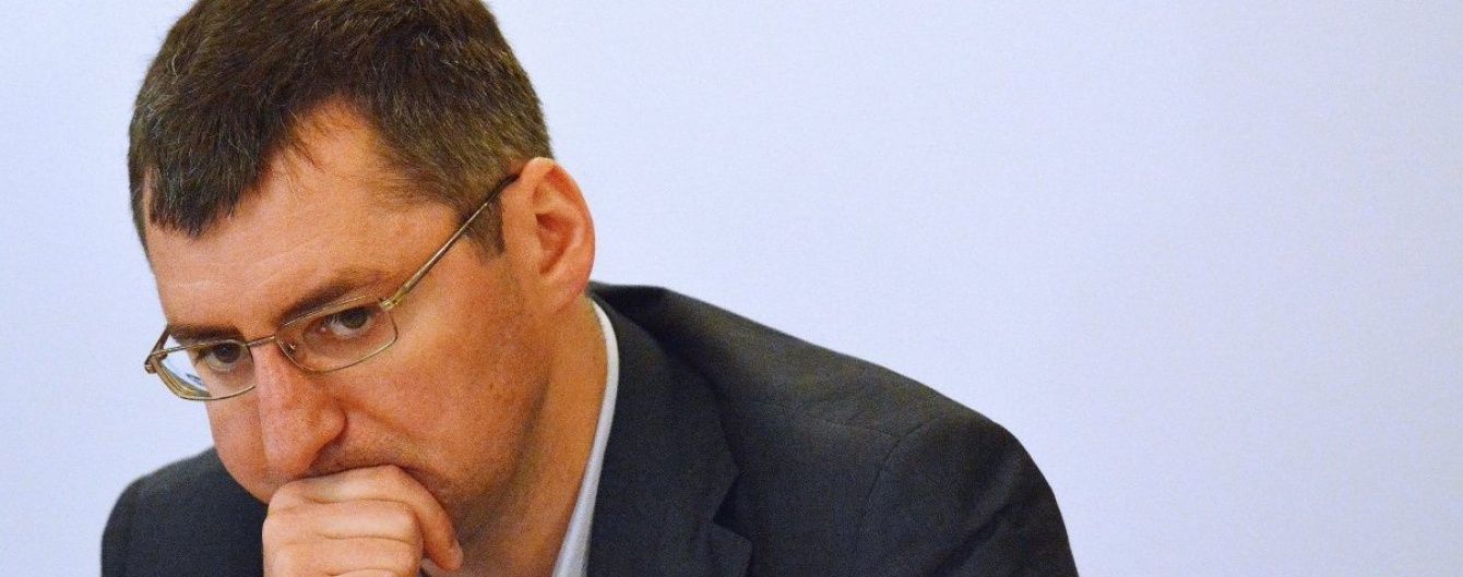 Заступник Насірова, звільнений через підозри у корупції, поновився на посаді