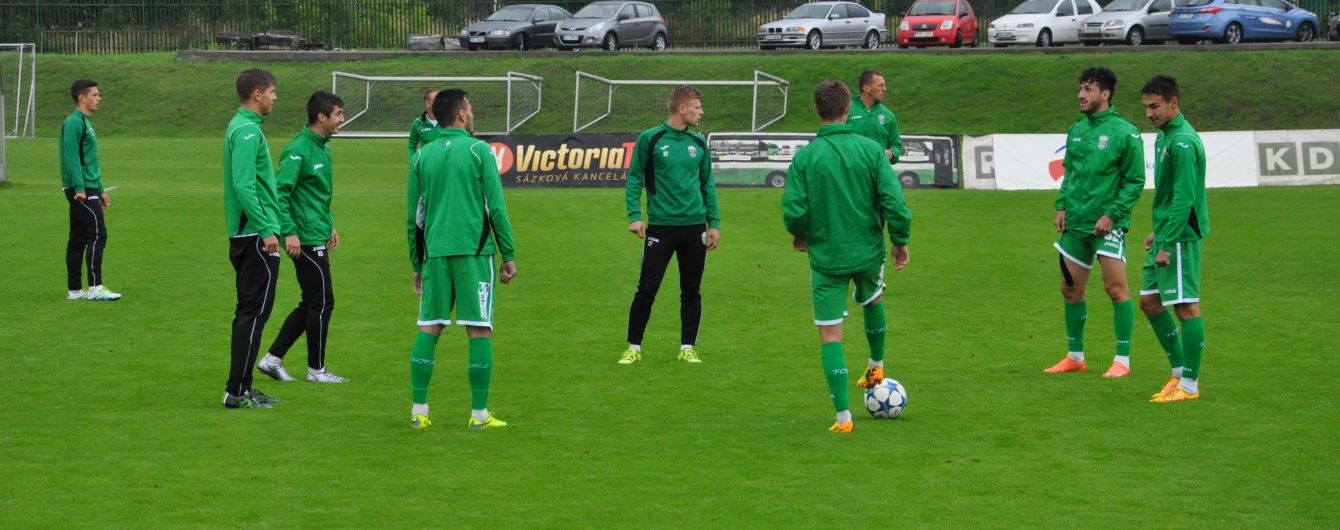 "Карпати" розірвали контракти з двома футболістами